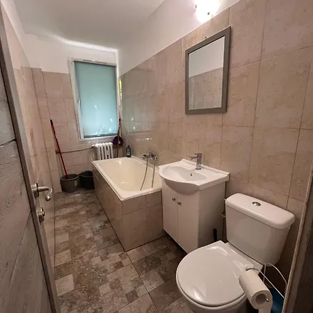 Apartman Garsoniera Langa Spital Bagdasar,obregia Si Institutul Pentru Ordine Publica Nu Ofer Factura *